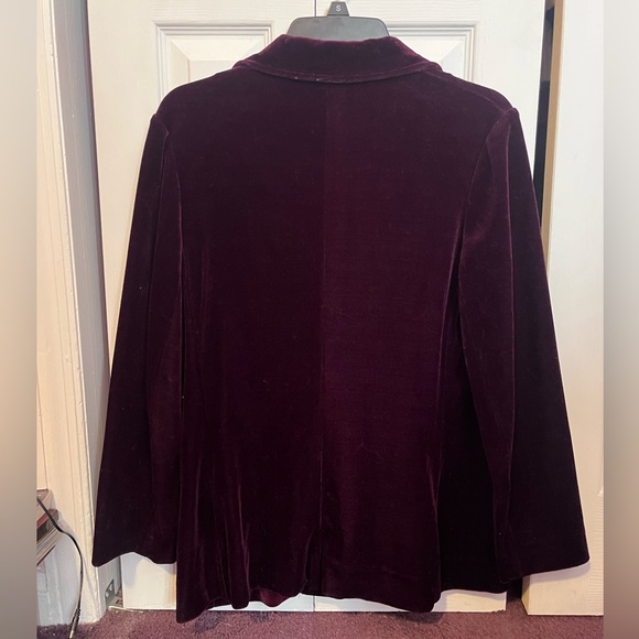 Act III Burgundy Velvet Blazer - Picture 2 of 2